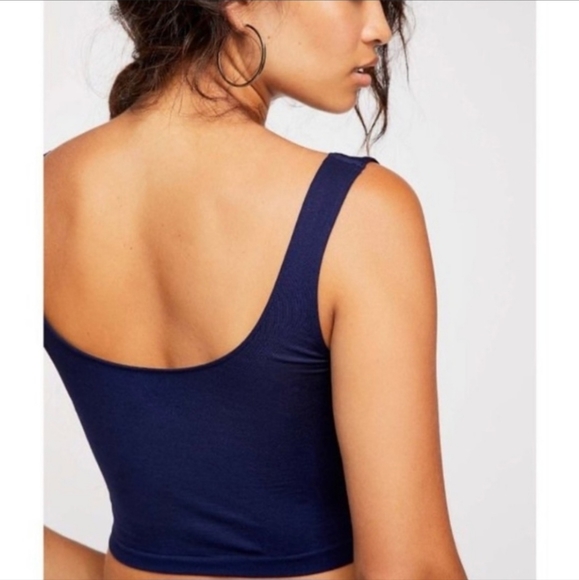 Free People Intimately Scoop Neck Seamless Crop Navy XS/S MSRP $20  FP135 - Picture 4 of 9